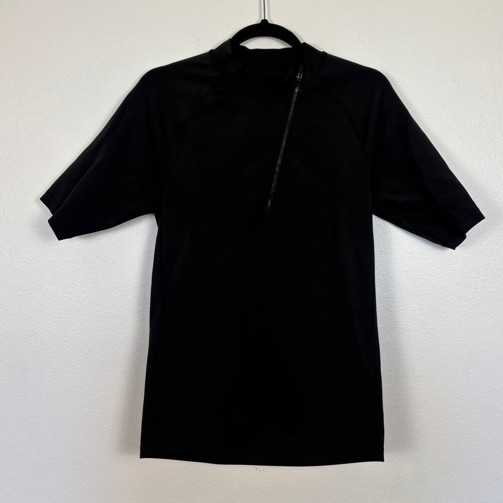 Rhone Freeride Side Neck Shoulder Zip Closure Rash Guard Top Medium